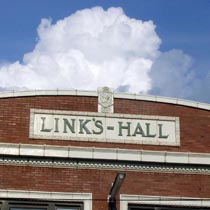 13_03_43_740_links_hall_collection